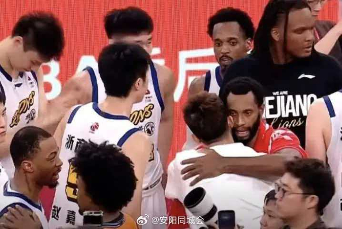 乐鱼体育-浙江广厦四次进总决赛仅一冠，三次失利仅赢一场|CBA总决赛|浙江广厦男篮队|广厦男篮|凯尔·弗格|浙江广厦男篮_新浪体育_新浪新闻